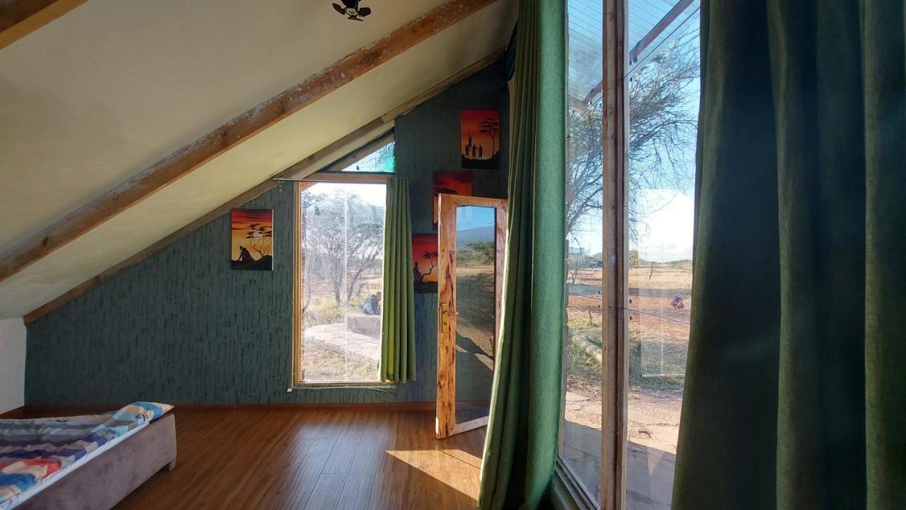 Oloitokitok Kilimanjaro View Cabin-Amboseli מראה חיצוני תמונה