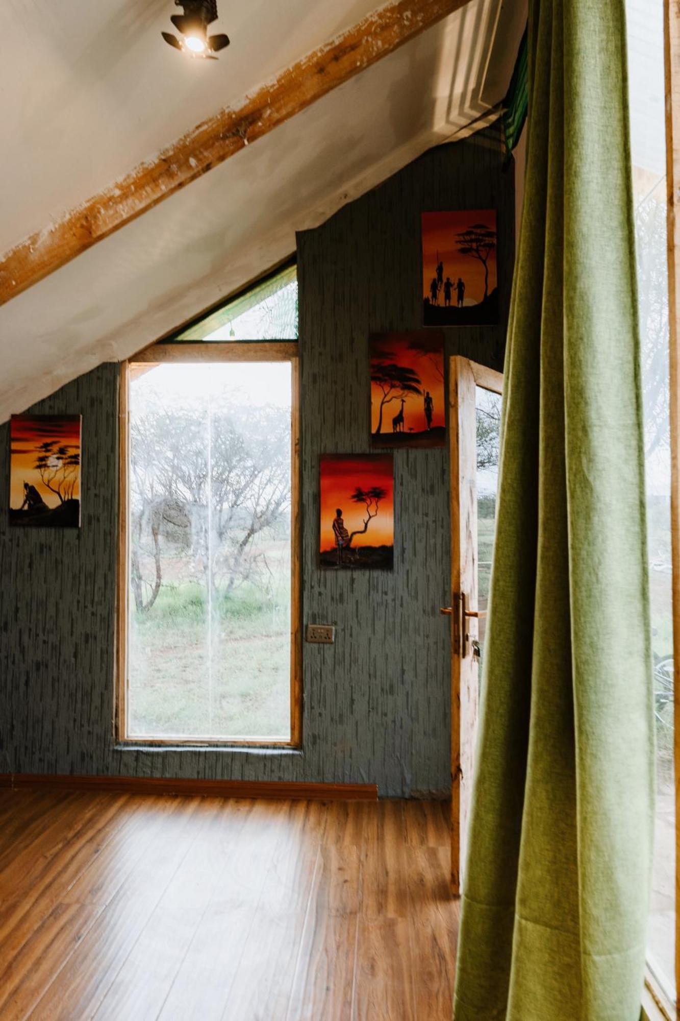 Oloitokitok Kilimanjaro View Cabin-Amboseli מראה חיצוני תמונה
