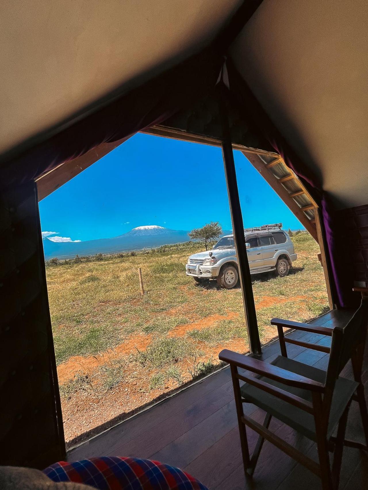 Oloitokitok Kilimanjaro View Cabin-Amboseli מראה חיצוני תמונה