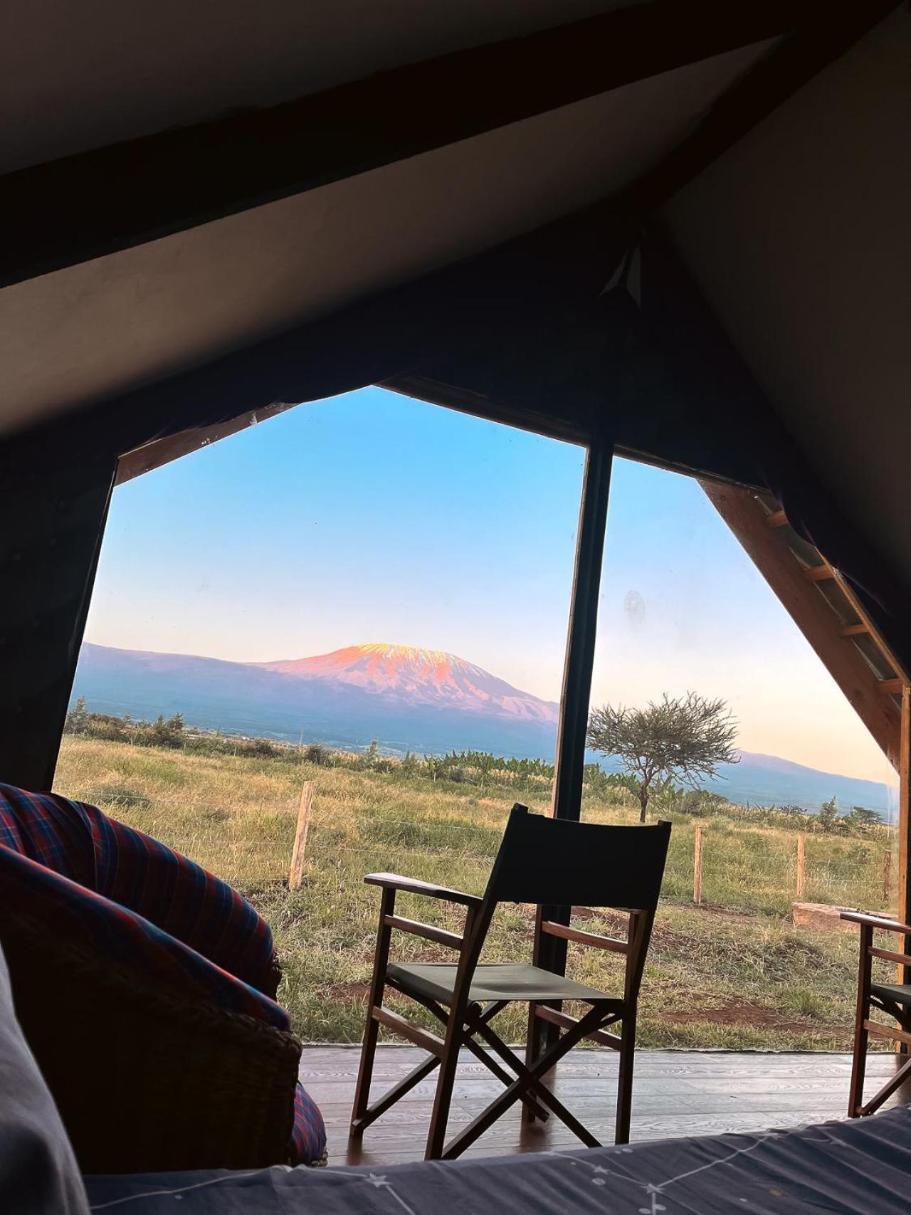 Oloitokitok Kilimanjaro View Cabin-Amboseli מראה חיצוני תמונה