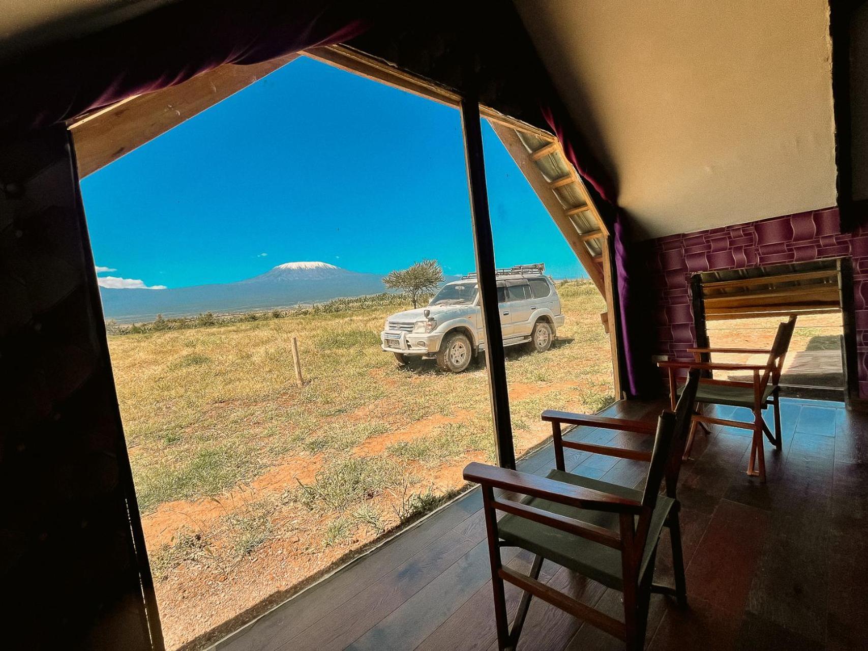 Oloitokitok Kilimanjaro View Cabin-Amboseli מראה חיצוני תמונה