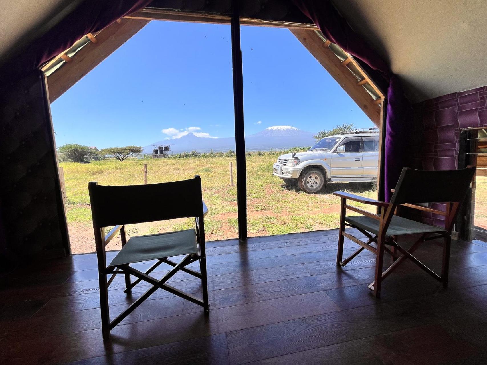 Oloitokitok Kilimanjaro View Cabin-Amboseli מראה חיצוני תמונה